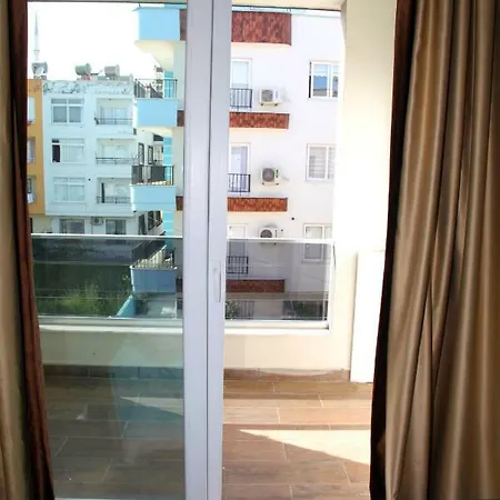 V&m Vip House Апартаменты *